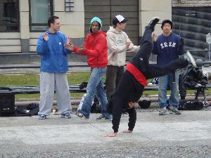 Hip-hop: b-boying