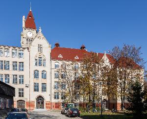 Wrocław - Siedziba Wydziału Architektury oraz Katedry Metrologii Elektronicznej i Fotonicznej Wydziału Elektroniki Politechniki Wrocławskiej (E-1)