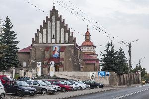 Brzeziny - kościół pw. Podwyższenia Krzyża Św.