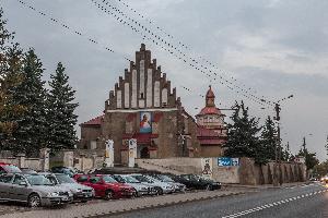 Brzeziny - kościół pw. Podwyższenia Krzyża Św.