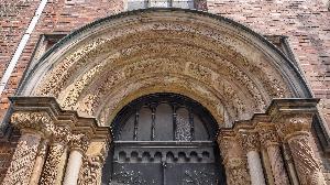 Wrocław - kościół pw. św. Marii Magdaleny - portal z Ołbina