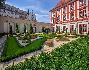 Wrocław - Ossolineum, klasztor Szpitalników z Czerwoną Gwiazdą