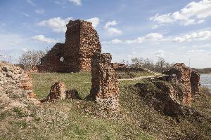 Bobrowniki - ruiny zamku