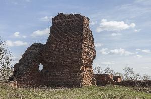 Bobrowniki - ruiny zamku