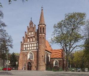 Bydgoszcz - kościół pobernardyński pw. NMP Królowej Pokoju