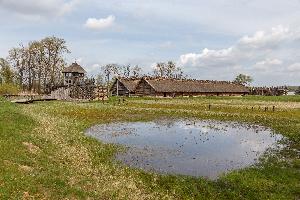 Biskupin - osada łużycka